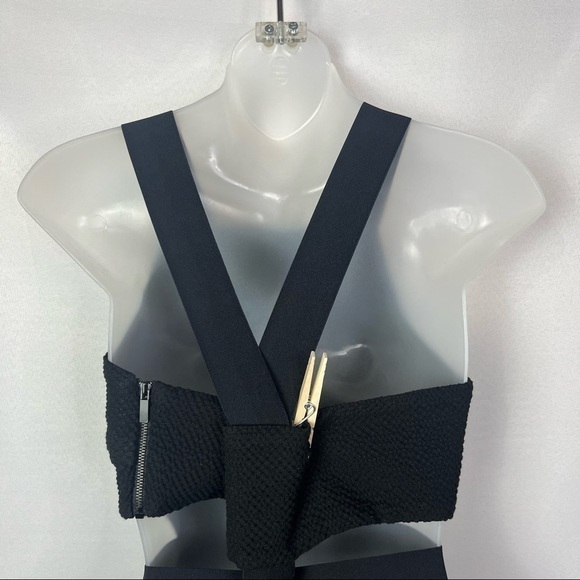 Elizabeth and James Black Darrien Textured Cut Out Mini Dress 8 - Picture 6 of 7